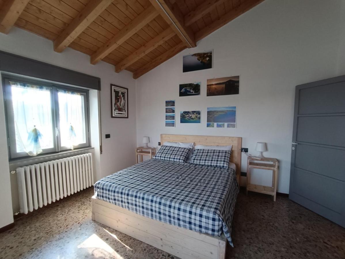 Casa Le Fornaci Apartment Испра Екстериор снимка